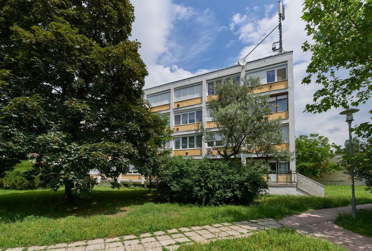 Lem Suburban Apartment 布达佩斯 外观 照片